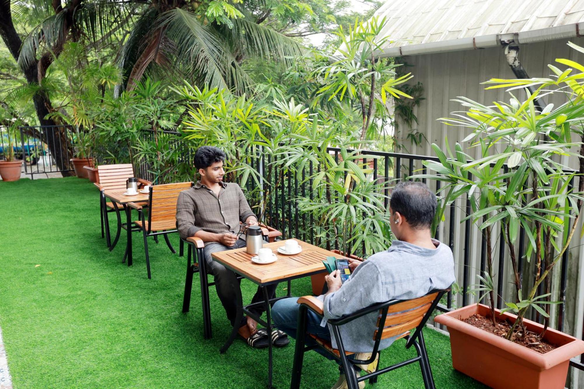ホテル Cmk Habitat Centre Kochi エクステリア 写真
