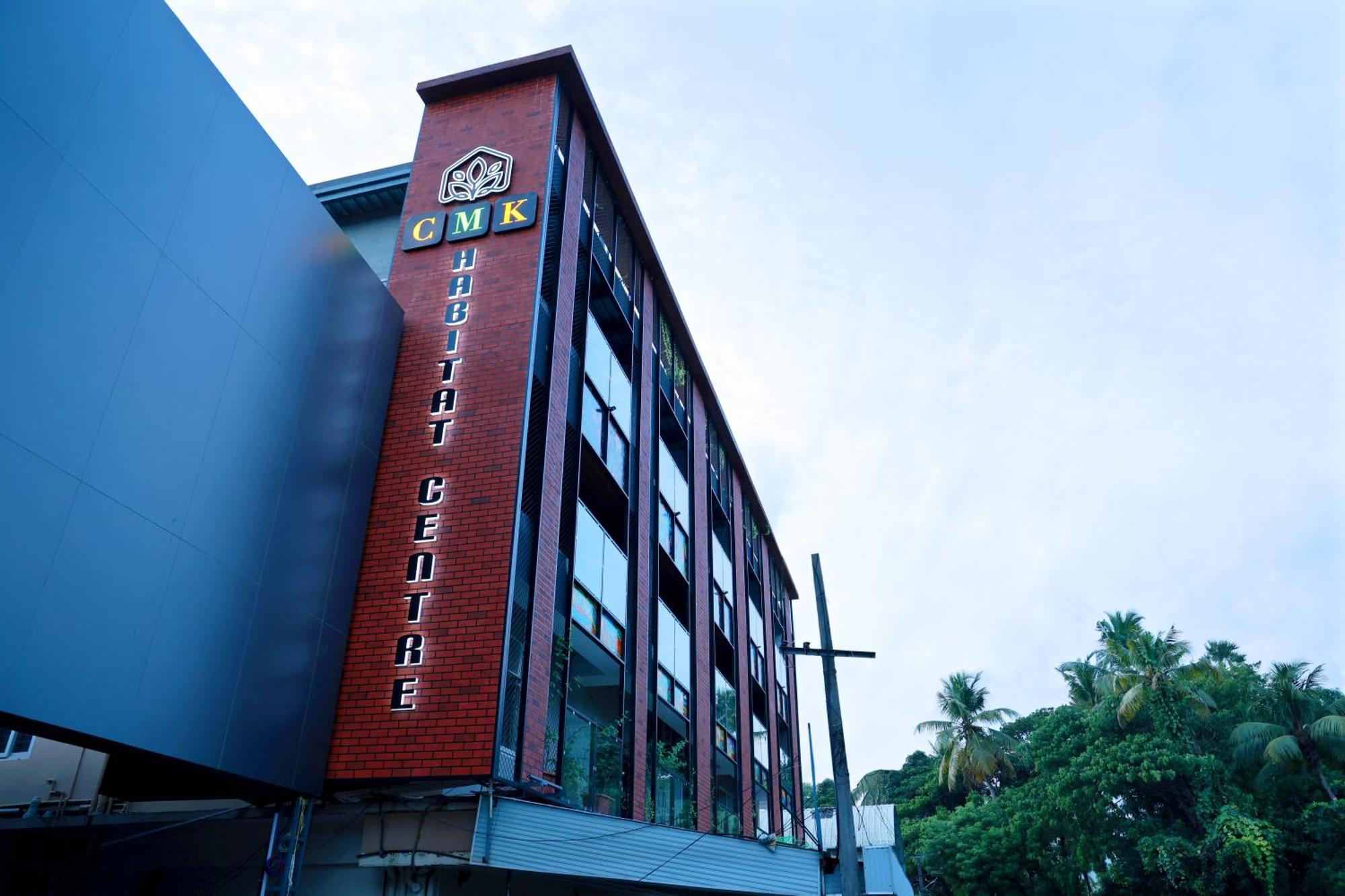 ホテル Cmk Habitat Centre Kochi エクステリア 写真