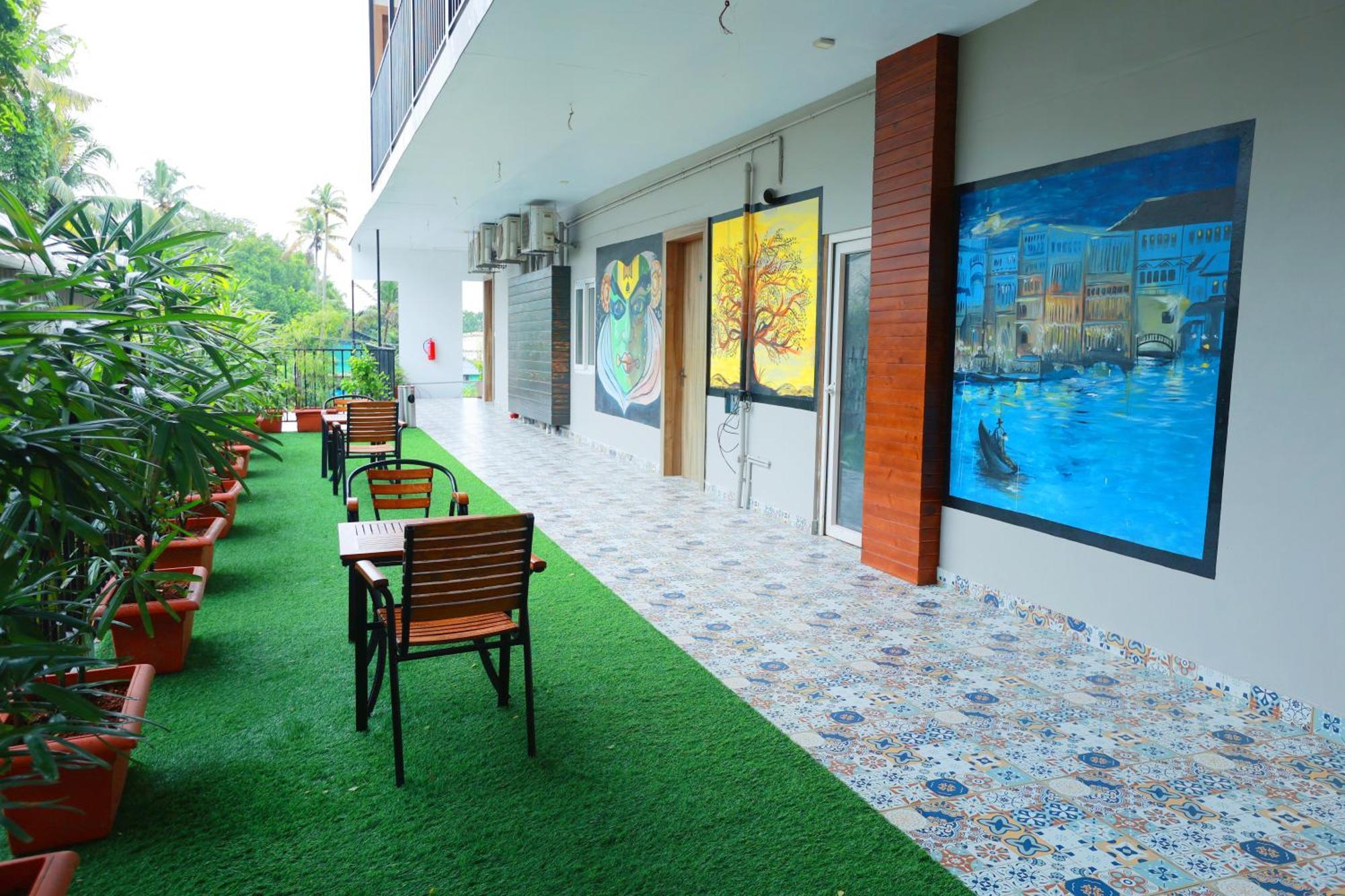 ホテル Cmk Habitat Centre Kochi エクステリア 写真