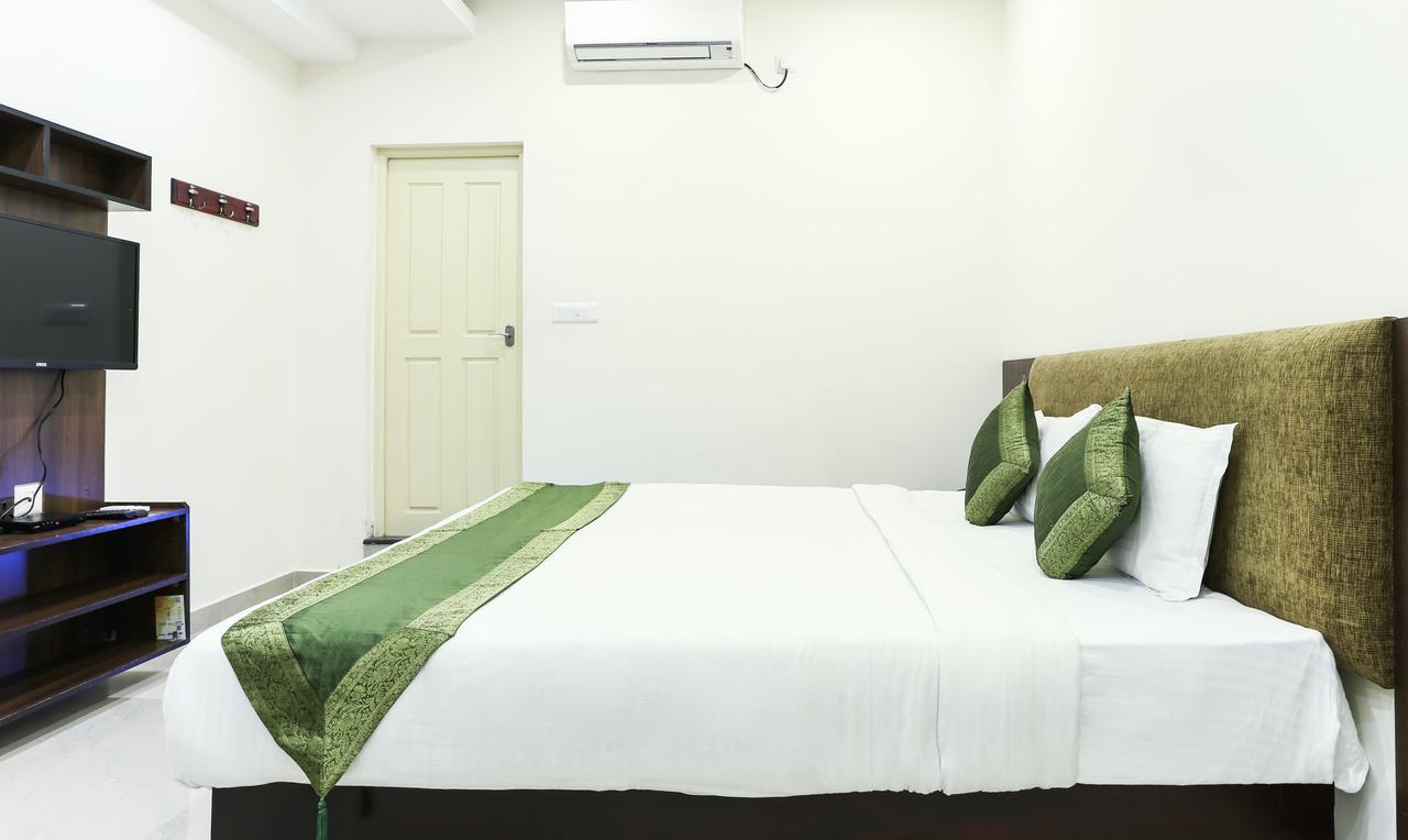 ホテル Cmk Habitat Centre Kochi エクステリア 写真