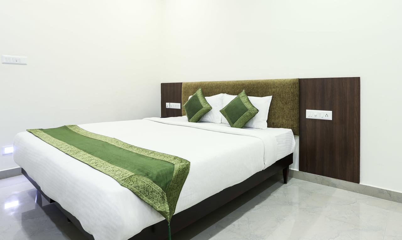 ホテル Cmk Habitat Centre Kochi エクステリア 写真
