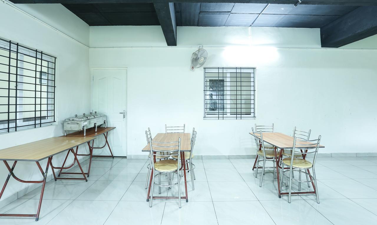 ホテル Cmk Habitat Centre Kochi エクステリア 写真